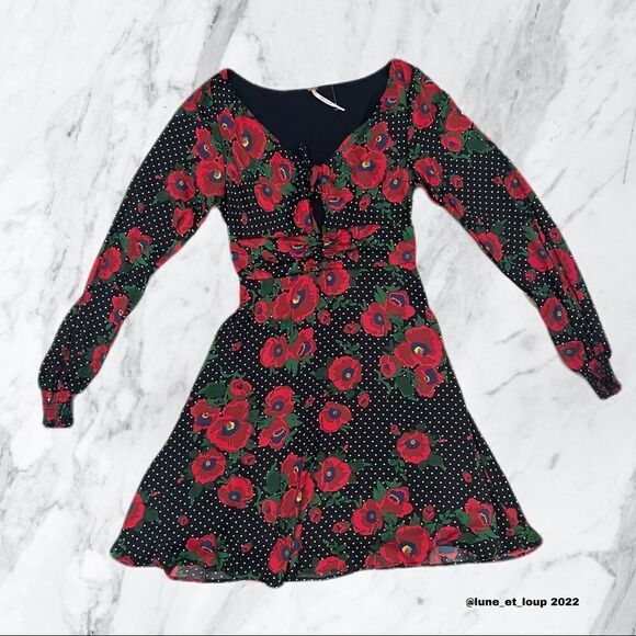 FREE PEOPLE Red Poppy Polka Dot Long Sleeve Smocked Keyhole Mini Dress NWT! - Picture 2 of 9